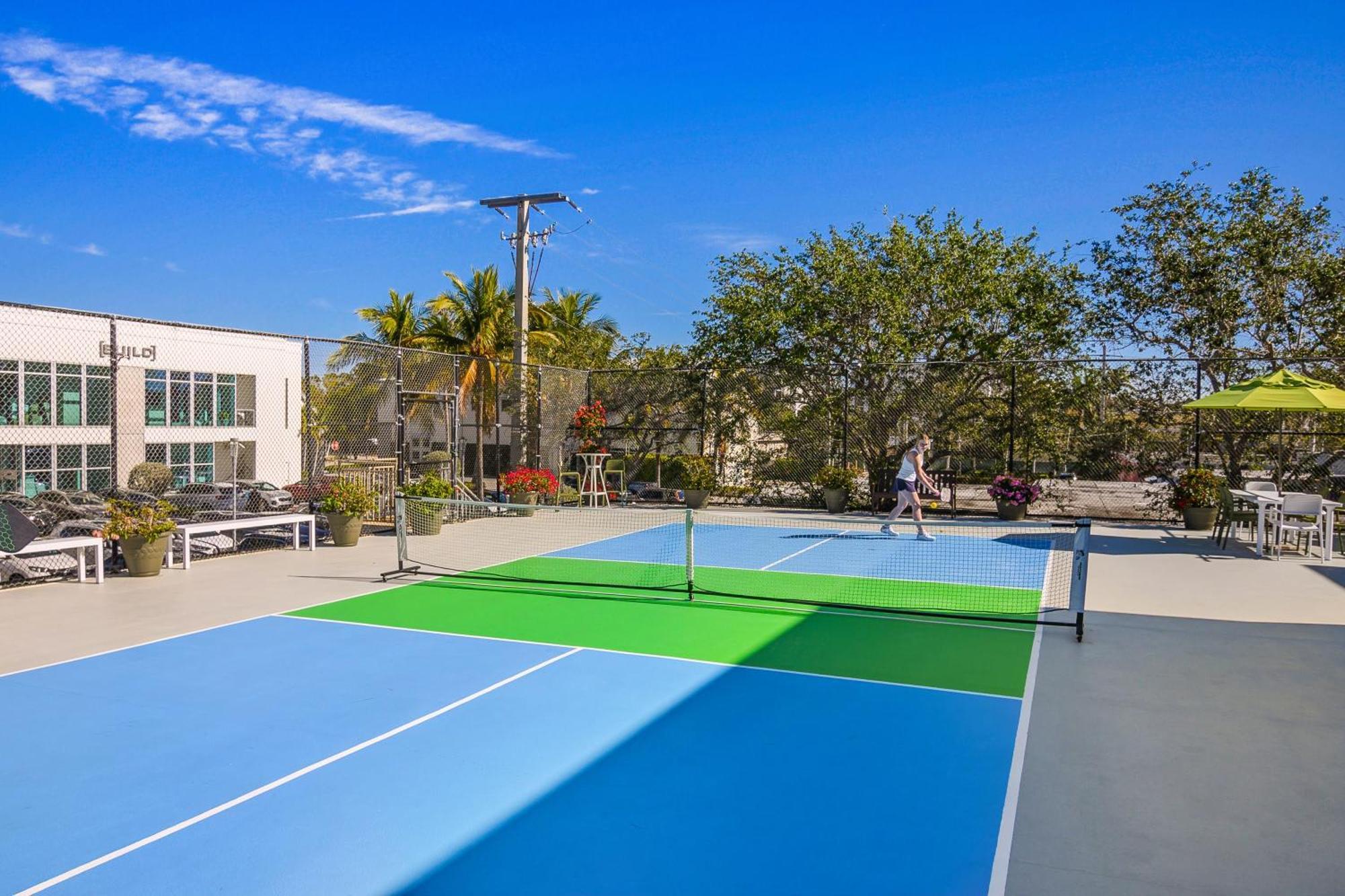 Naples Park Central Hotel Екстер'єр фото