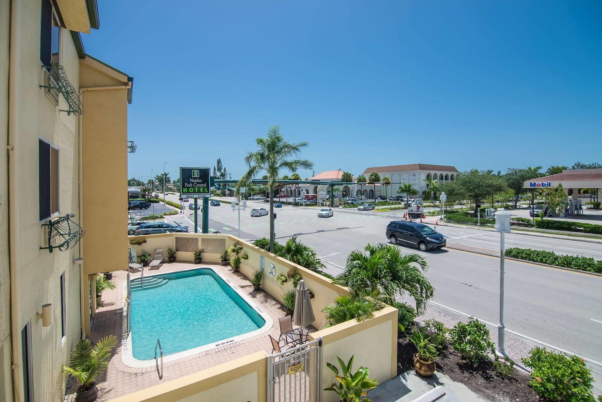 Naples Park Central Hotel Екстер'єр фото