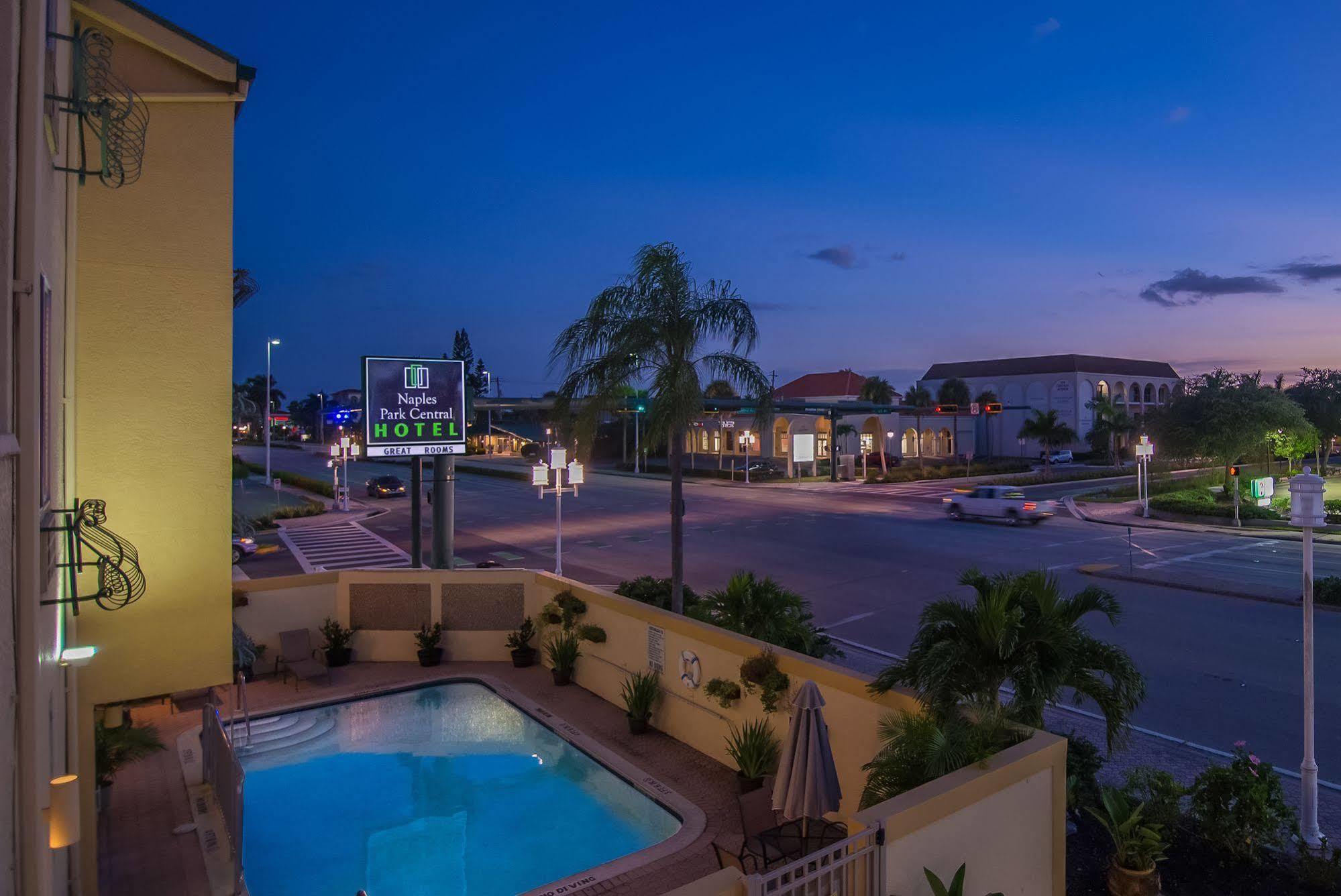 Naples Park Central Hotel Екстер'єр фото